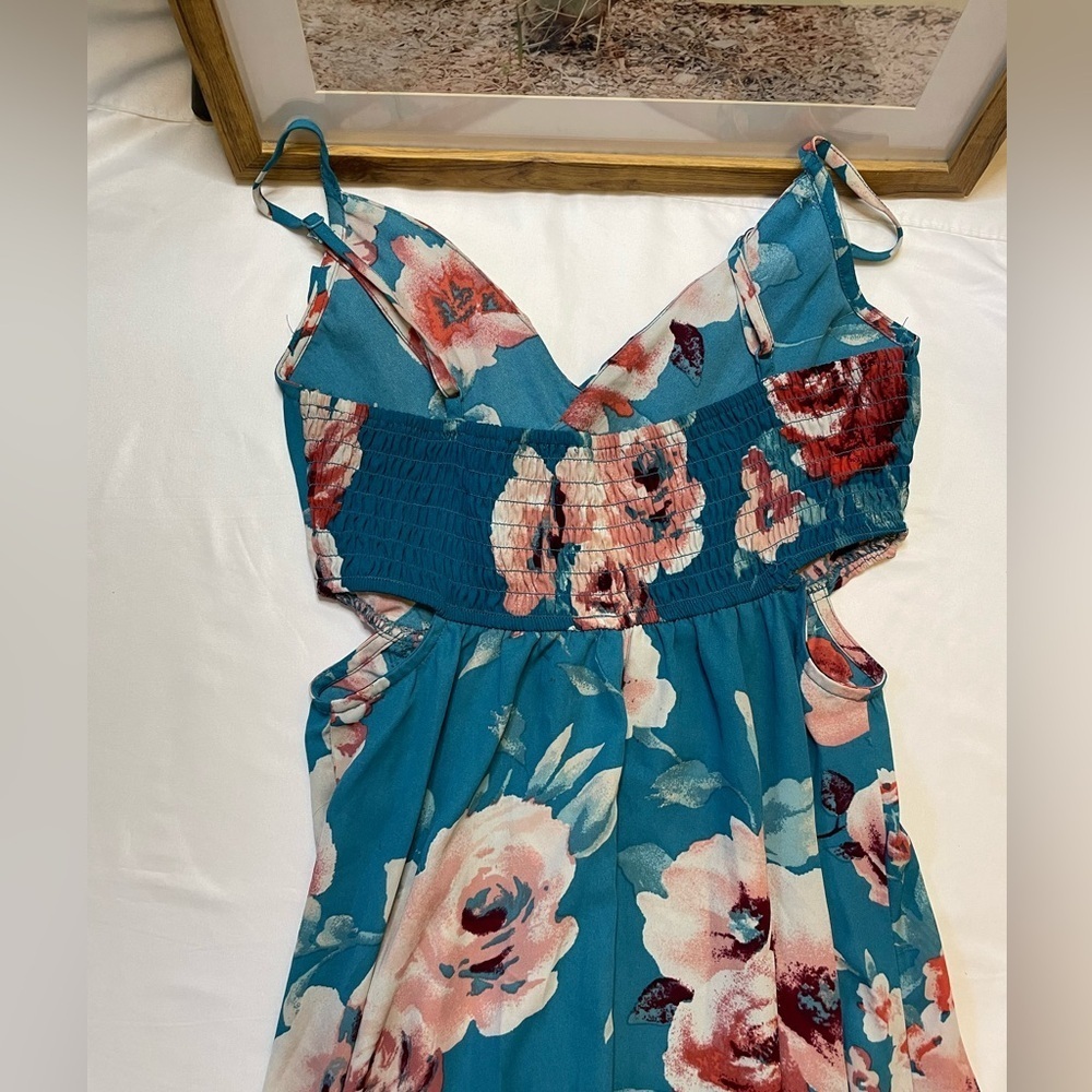 Inspired Hearts size large blue floral midi dresss - Picture 4 of 9